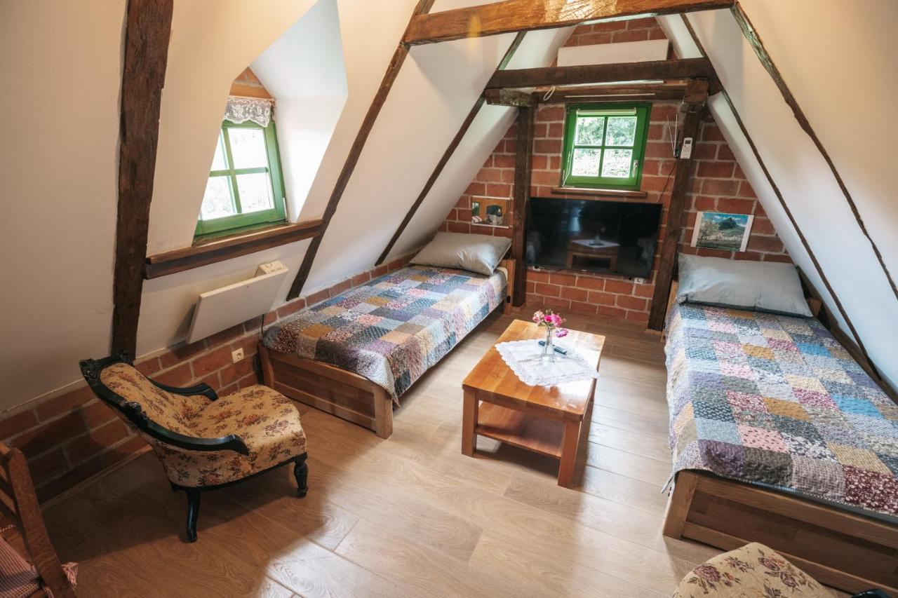 Apartmani Etno Kuca Pod Okicem ساموبور المظهر الخارجي الصورة