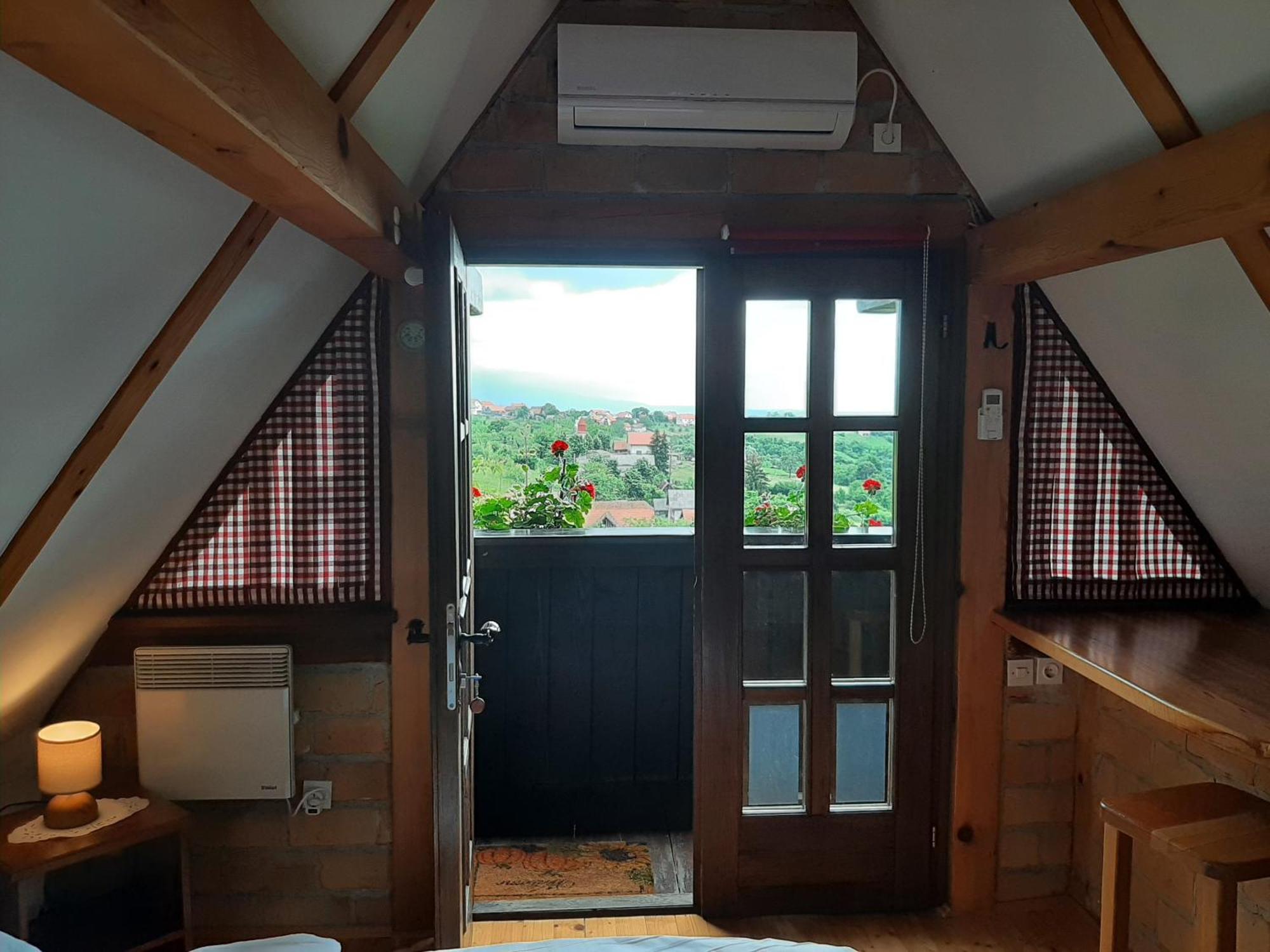 Apartmani Etno Kuca Pod Okicem ساموبور المظهر الخارجي الصورة